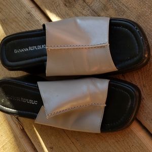 Newport Banana Republic slip on shoes